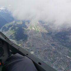 Flugwegposition um 12:16:22: Aufgenommen in der Nähe von Gemeinde Ampass, Ampass, Österreich in 3578 Meter